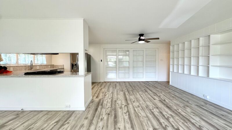 AVAIL NOW 3 BED/1 BATH, GARAGE, AC, & WASHER/DRYER in MANOA!! property image