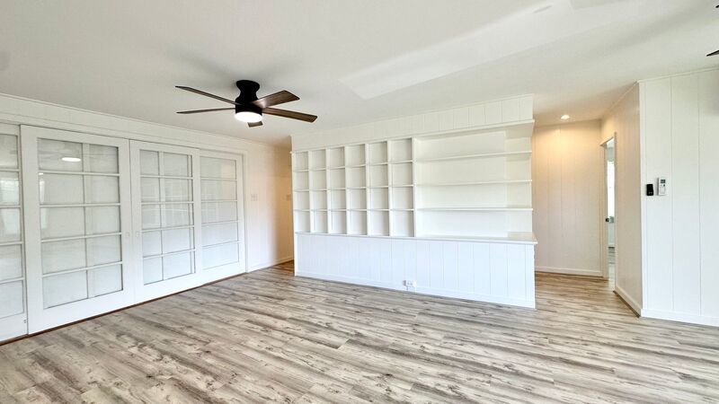 AVAIL NOW 3 BED/1 BATH, GARAGE, AC, & WASHER/DRYER in MANOA!! property image