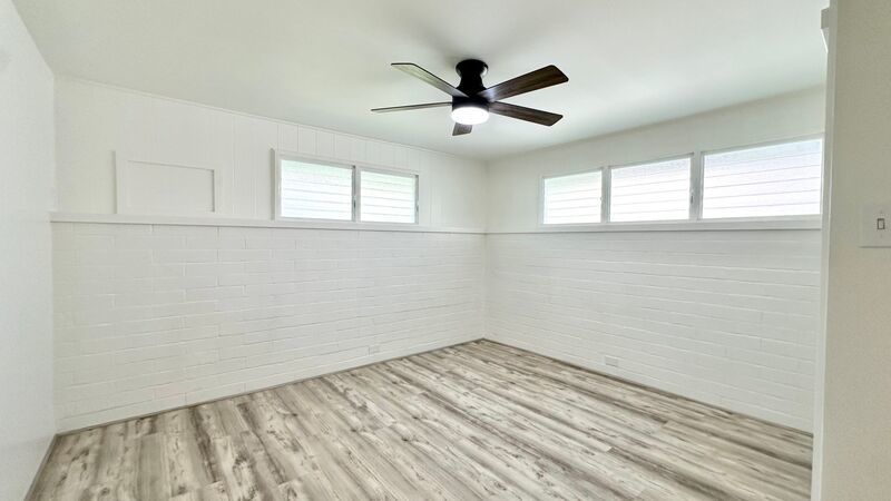 AVAIL NOW 3 BED/1 BATH, GARAGE, AC, & WASHER/DRYER in MANOA!! property image