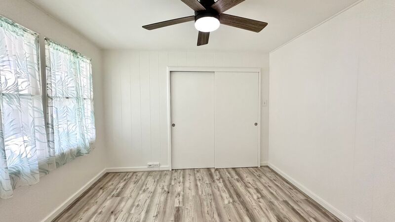 AVAIL NOW 3 BED/1 BATH, GARAGE, AC, & WASHER/DRYER in MANOA!! property image