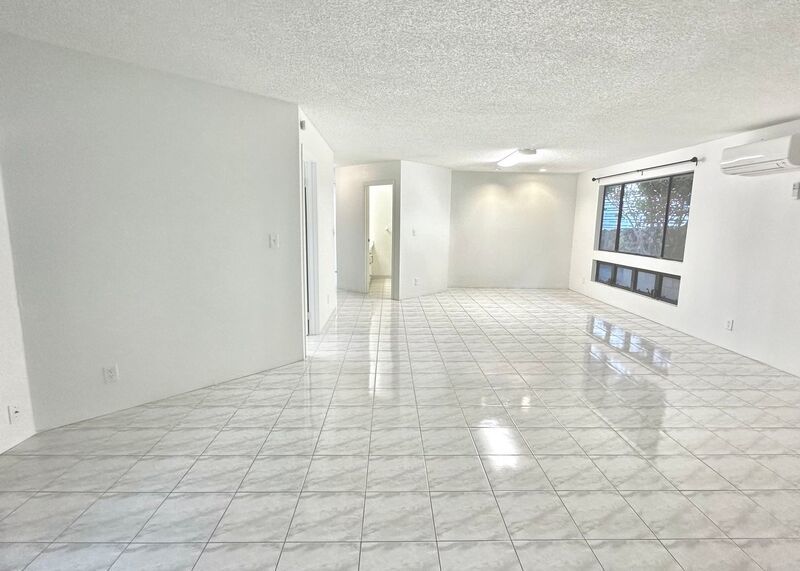 SPACIOUS 3 BEDROOM 2.5 BATH HOME IN KAIMUKI W/2 CAR GARAGE property image