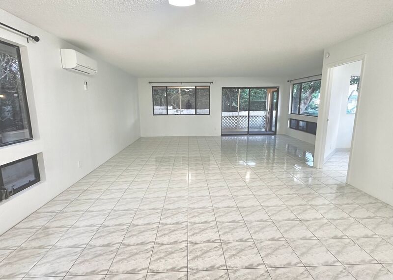 SPACIOUS 3 BEDROOM 2.5 BATH HOME IN KAIMUKI W/2 CAR GARAGE property image