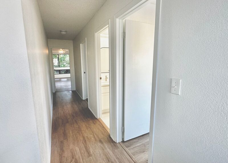 SPACIOUS 3 BEDROOM 2.5 BATH HOME IN KAIMUKI W/2 CAR GARAGE property image