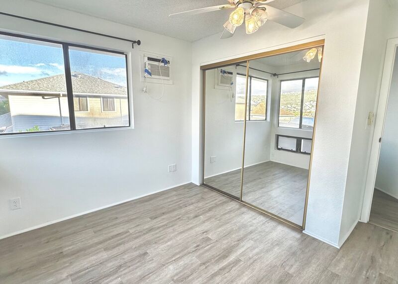 SPACIOUS 3 BEDROOM 2.5 BATH HOME IN KAIMUKI W/2 CAR GARAGE property image