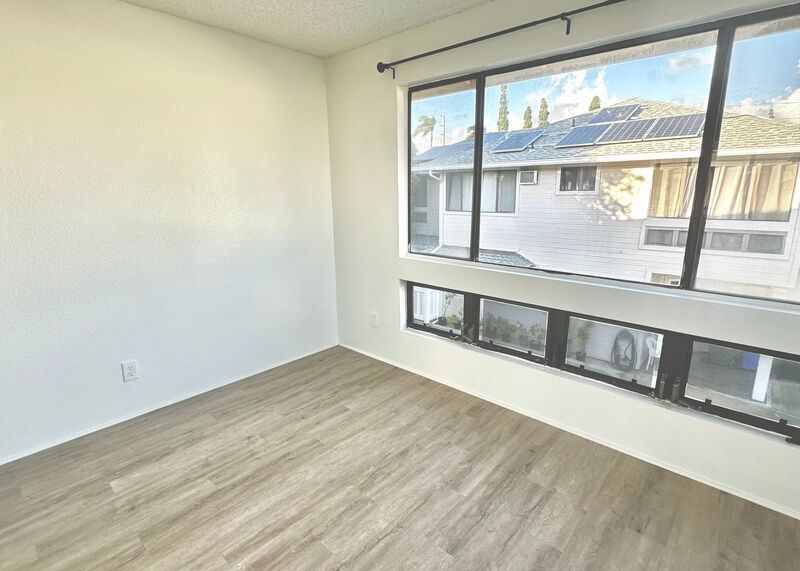 SPACIOUS 3 BEDROOM 2.5 BATH HOME IN KAIMUKI W/2 CAR GARAGE property image