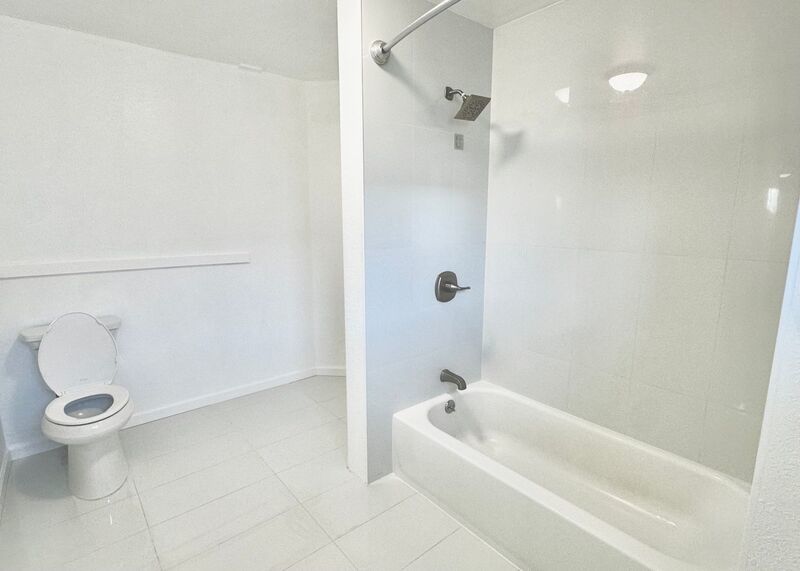 SPACIOUS 3 BEDROOM 2.5 BATH HOME IN KAIMUKI W/2 CAR GARAGE property image