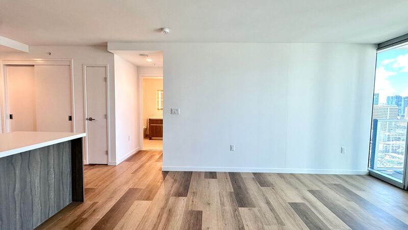 BRAND NEW 2 BED/2 BATH/2 PRKG with LANAI & W/D IN THE PARK ON KEEAUMOKU (Ala Moana) property image