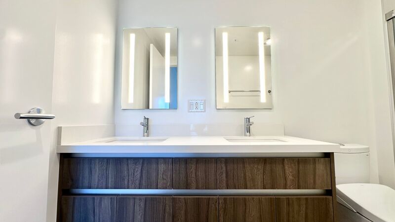 BRAND NEW 2 BED/2 BATH/2 PRKG with LANAI & W/D IN THE PARK ON KEEAUMOKU (Ala Moana) property image