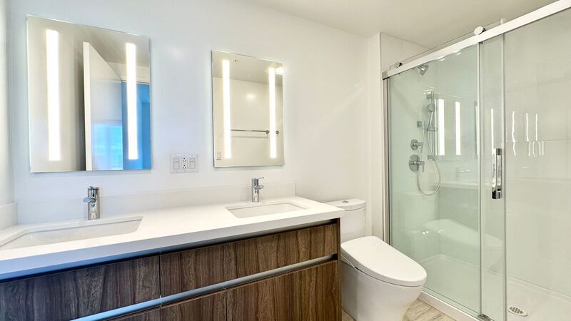 BRAND NEW 2 BED/2 BATH/2 PRKG with LANAI & W/D IN THE PARK ON KEEAUMOKU (Ala Moana) property image