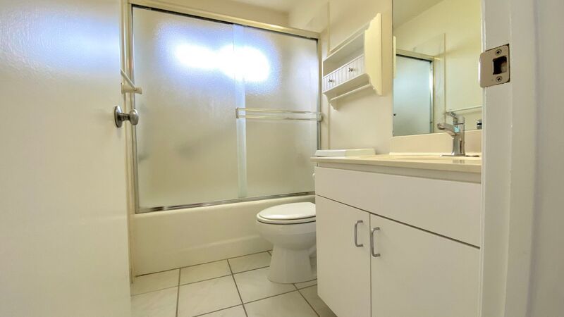 AVAILABLE NOW! 4 BED/2 BATH HOME IN KANEOHE w/ Garage, Yard & PV!! property image