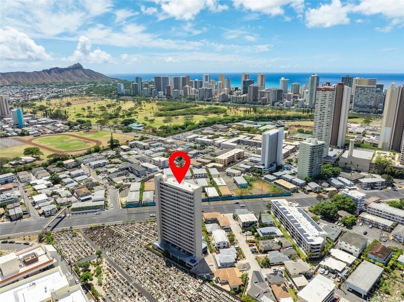 Views of Waikiki - 2 Bed/1 Bath Located in the Plumeria Hale (Kapiolani) Available NOW! property image