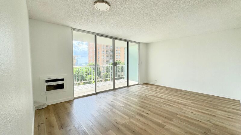 Spacious 1 BED/1 BATH/1 Assigned Parking with LANAI in 1013 Prospect (Punchbowl) property image