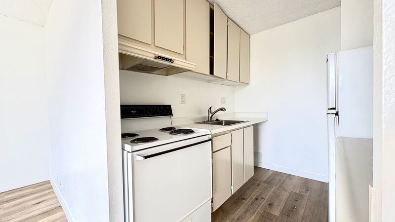 Spacious 1 BED/1 BATH/1 Assigned Parking with LANAI in 1013 Prospect (Punchbowl) property image
