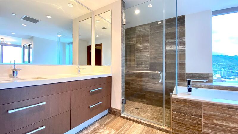 Lowest Priced 2-Bed Unit in ONE Ala Moana!!! PENTHOUSE 2 BED/2BATH with Ocean & Mountain Views! property image