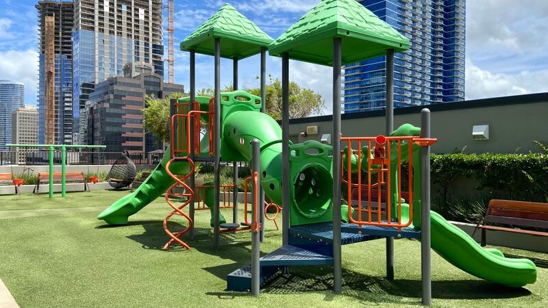 Lowest Priced 2-Bed Unit in ONE Ala Moana!!! PENTHOUSE 2 BED/2BATH with Ocean & Mountain Views! property image