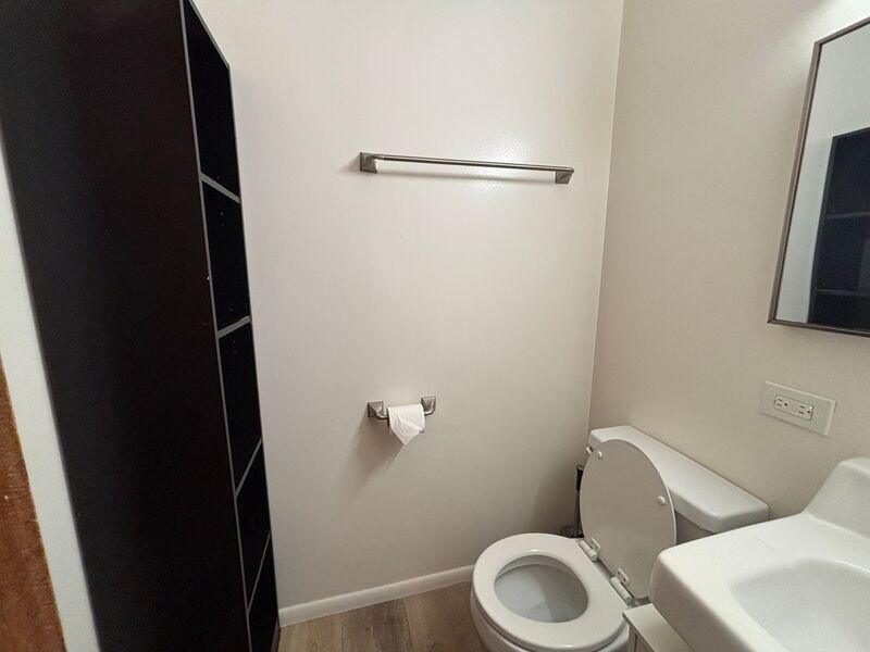 Queen Emma Gardens – Prince Tower | Studio | 1 Bath | 1 Assigned Parking property image