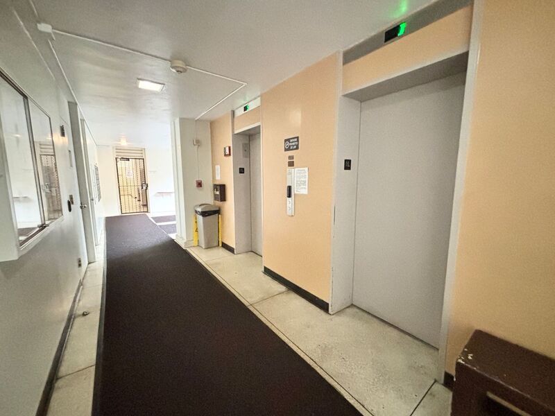 Queen Emma Gardens – Prince Tower | Studio | 1 Bath | 1 Assigned Parking property image