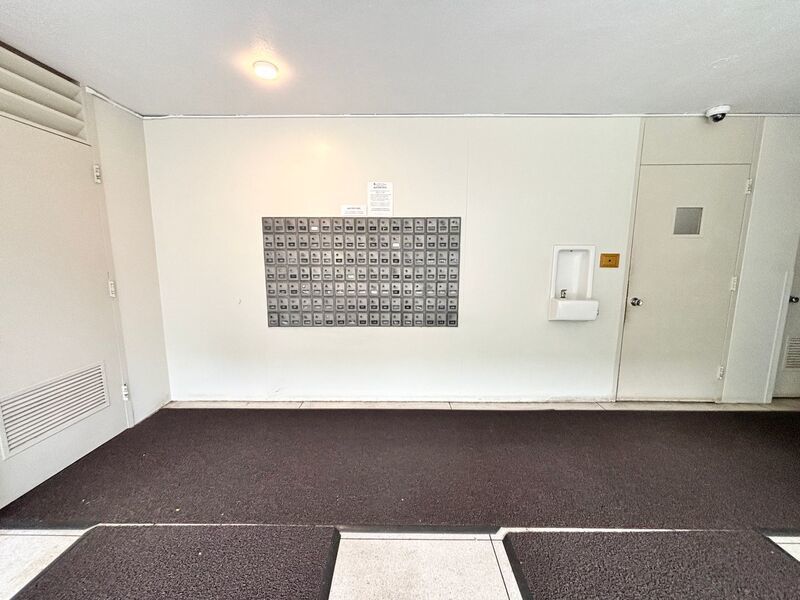 Queen Emma Gardens – Prince Tower | Studio | 1 Bath | 1 Assigned Parking property image