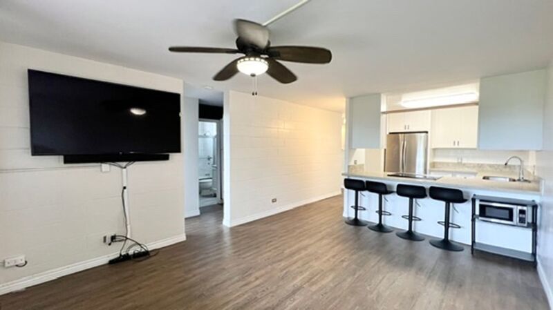 AVAILABLE NOW! Spacious 3-Bedroom, 2-Bath Corner-end Split-level Unit in Kaneohe with 1 Assigned Parking Stall property image