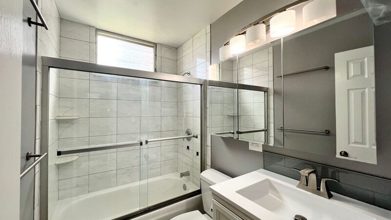 AVAILABLE NOW! Spacious 3-Bedroom, 2-Bath Corner-end Split-level Unit in Kaneohe with 1 Assigned Parking Stall property image