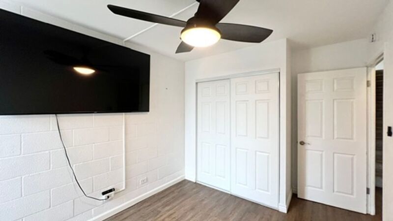 AVAILABLE NOW! Spacious 3-Bedroom, 2-Bath Corner-end Split-level Unit in Kaneohe with 1 Assigned Parking Stall property image