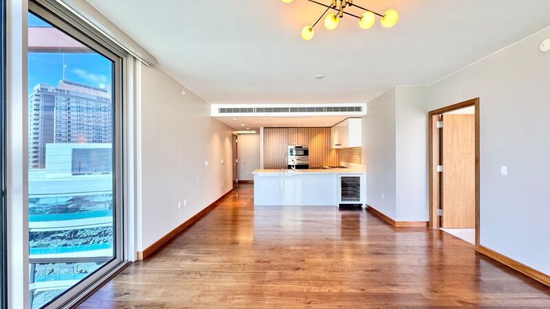 Lowest Priced 2-Bed Unit in ONE Ala Moana!!! PENTHOUSE 2 BED/2BATH with Ocean & Mountain Views! property image