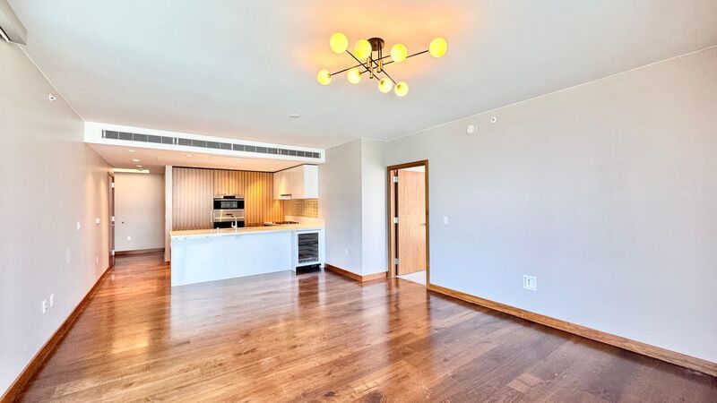 Lowest Priced 2-Bed Unit in ONE Ala Moana!!! PENTHOUSE 2 BED/2BATH with Ocean & Mountain Views! property image