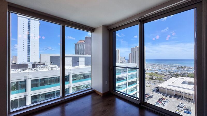 Lowest Priced 2-Bed Unit in ONE Ala Moana!!! PENTHOUSE 2 BED/2BATH with Ocean & Mountain Views! property image