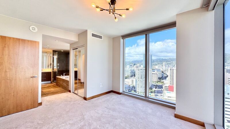 Lowest Priced 2-Bed Unit in ONE Ala Moana!!! PENTHOUSE 2 BED/2BATH with Ocean & Mountain Views! property image