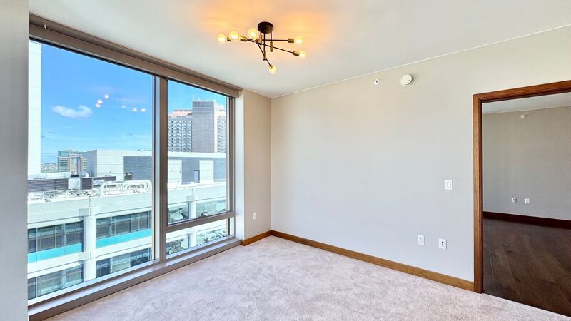 Lowest Priced 2-Bed Unit in ONE Ala Moana!!! PENTHOUSE 2 BED/2BATH with Ocean & Mountain Views! property image