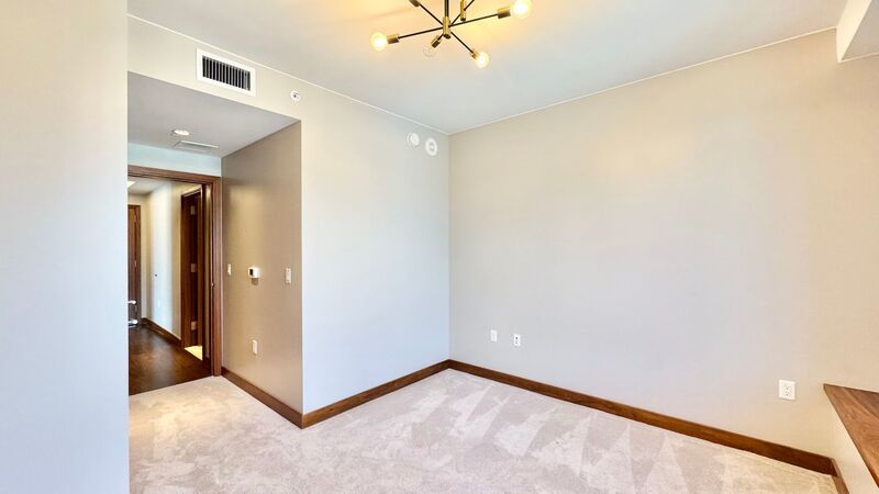 Lowest Priced 2-Bed Unit in ONE Ala Moana!!! PENTHOUSE 2 BED/2BATH with Ocean & Mountain Views! property image