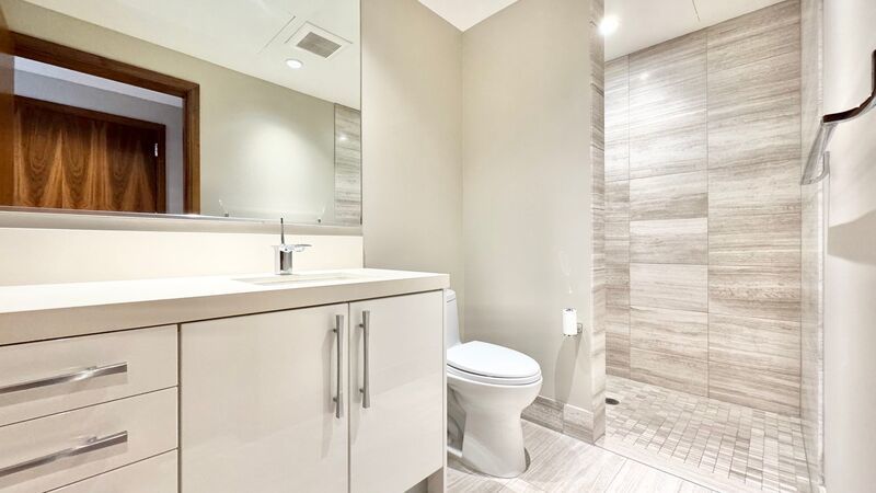 Lowest Priced 2-Bed Unit in ONE Ala Moana!!! PENTHOUSE 2 BED/2BATH with Ocean & Mountain Views! property image