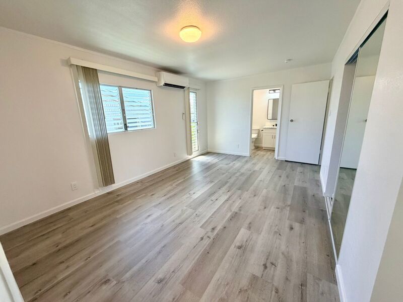 Newly Renovated 5BR/2BA Home – Move-In Ready in Pearl City property image