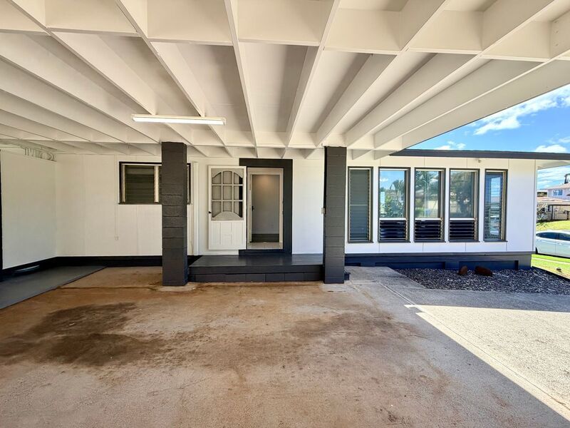 Newly Renovated 5BR/2BA Home – Move-In Ready in Pearl City property image