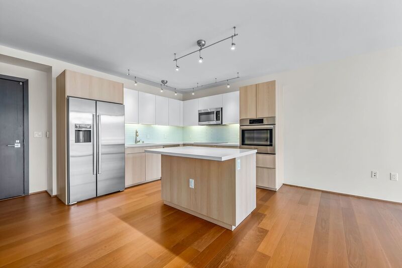 Available NOW - Highly Desired 1 BED 1 BATH in Kaakaako property image