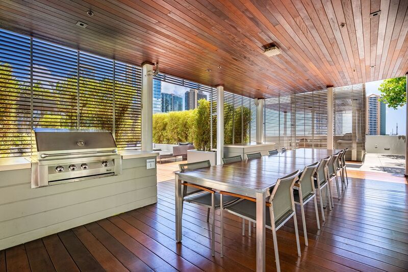Available NOW - Highly Desired 1 BED 1 BATH in Kaakaako property image