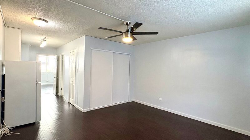 Available Now! 1BD / 1BA with 1 Covered & Assigned Parking Stall on Rycroft Street!! property image