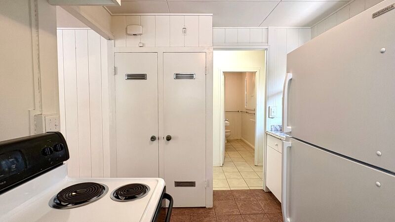 Available Now!! 3 BED/2.5BA + Large Carport, Yard!! property image