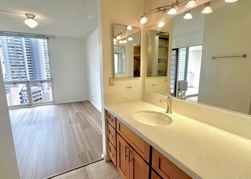 CONVENIENTY LOCATED AND SPACIOUS 2BD/2BA CONDO UNIT - WAIKIKI (NEWLY RENOVATED) property image
