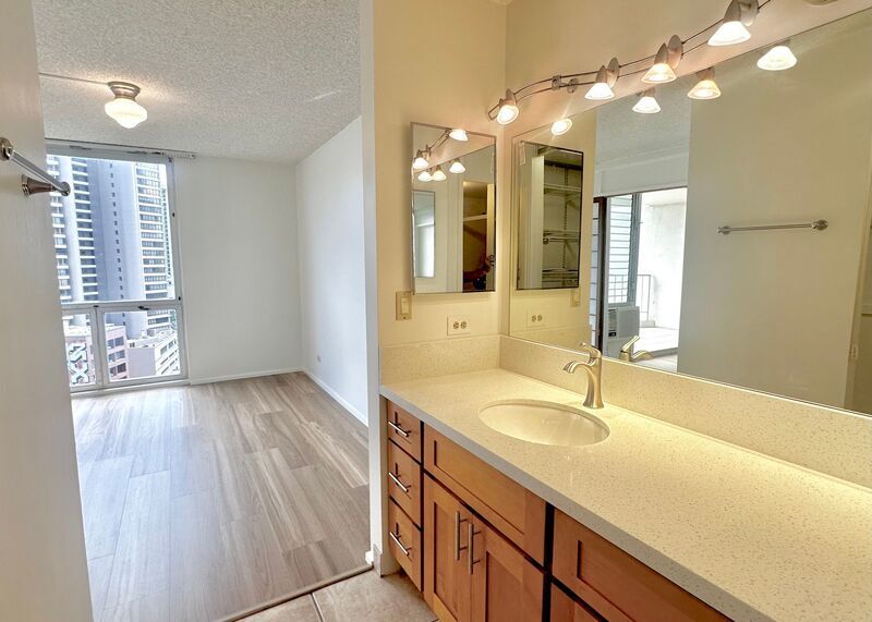 CONVENIENTY LOCATED AND SPACIOUS 2BD/2BA CONDO UNIT - WAIKIKI (NEWLY RENOVATED) property image