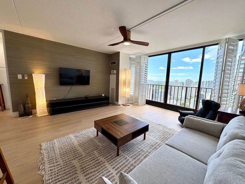 Available Now- 1 BED/1 BATH/2 PRKG in Chateau Waikiki! ALL Utilities Included, 6 Mo. Lease, Fully Furnished property image