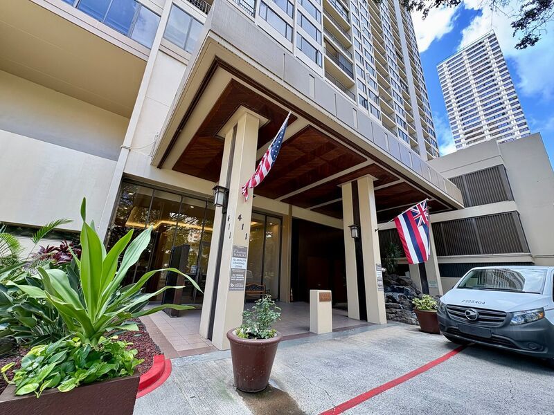 Available Now- 1 BED/1 BATH/2 PRKG in Chateau Waikiki! ALL Utilities Included, 6 Mo. Lease, Fully Furnished property image