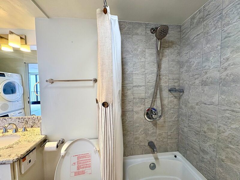 Available Now- 1 BED/1 BATH/2 PRKG in Chateau Waikiki! ALL Utilities Included, 6 Mo. Lease, Fully Furnished property image
