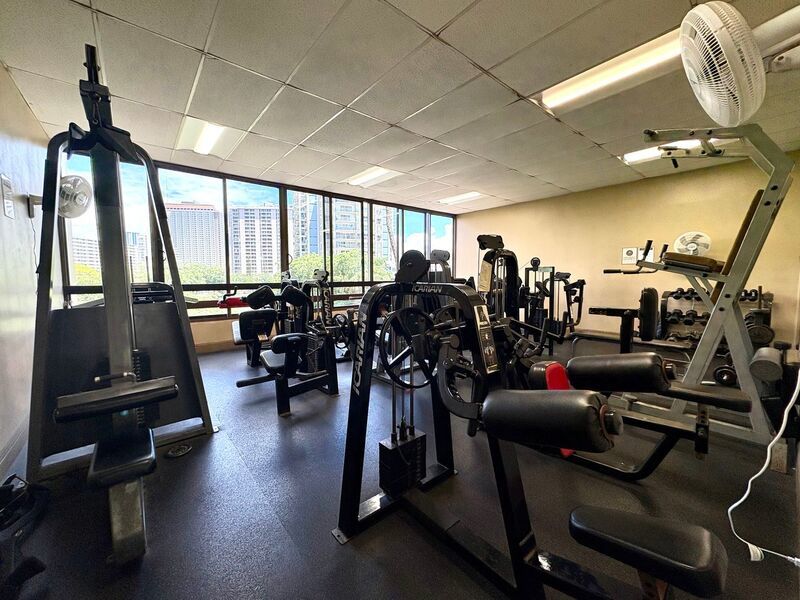 Available Now- 1 BED/1 BATH/2 PRKG in Chateau Waikiki! ALL Utilities Included, 6 Mo. Lease, Fully Furnished property image