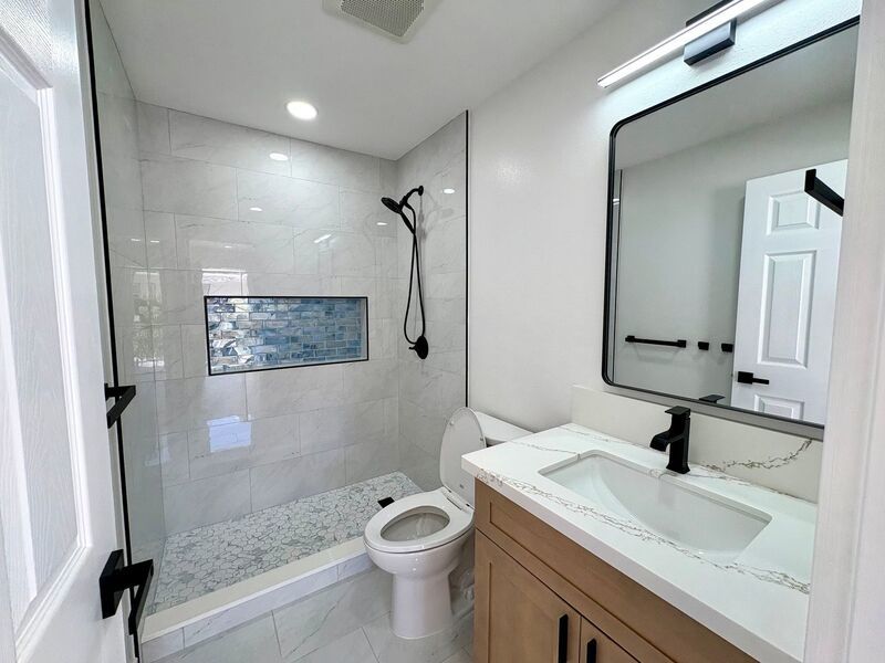 NEWLY REMODELED 3 BED/1.5 BATH HOME IN PALOLO (Available NOW!) property image