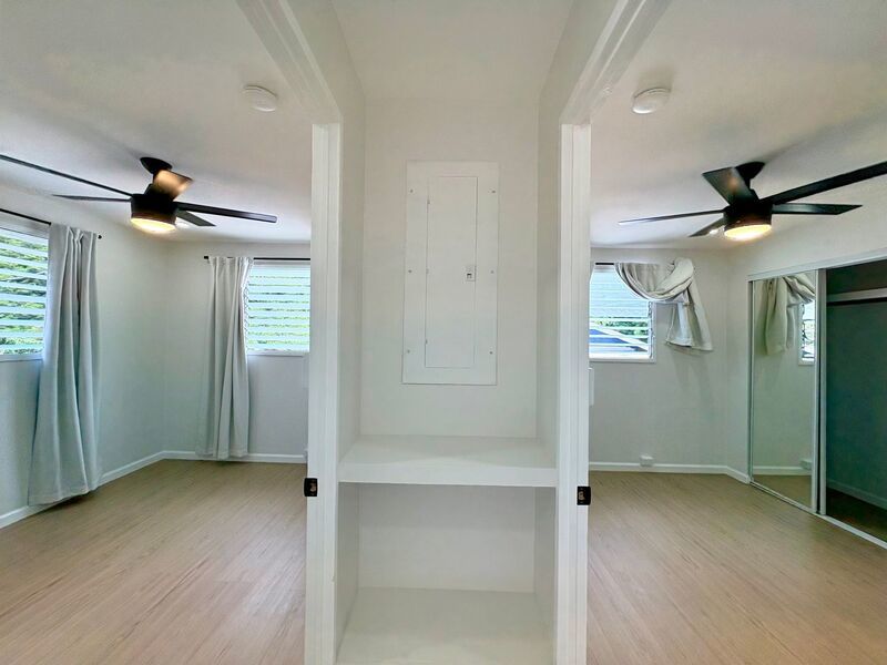 NEWLY REMODELED 3 BED/1.5 BATH HOME IN PALOLO (Available NOW!) property image