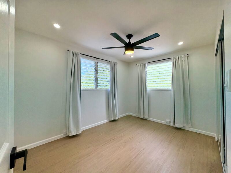 NEWLY REMODELED 3 BED/1.5 BATH HOME IN PALOLO (Available NOW!) property image