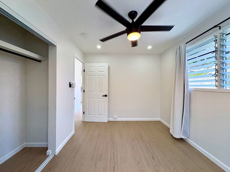 NEWLY REMODELED 3 BED/1.5 BATH HOME IN PALOLO (Available NOW!) property image