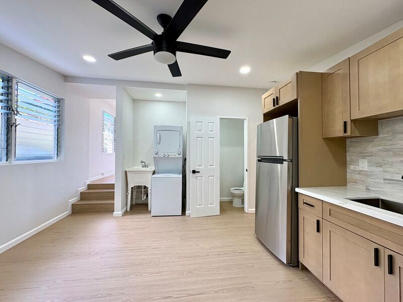 NEWLY REMODELED 3 BED/1.5 BATH HOME IN PALOLO (Available NOW!) property image