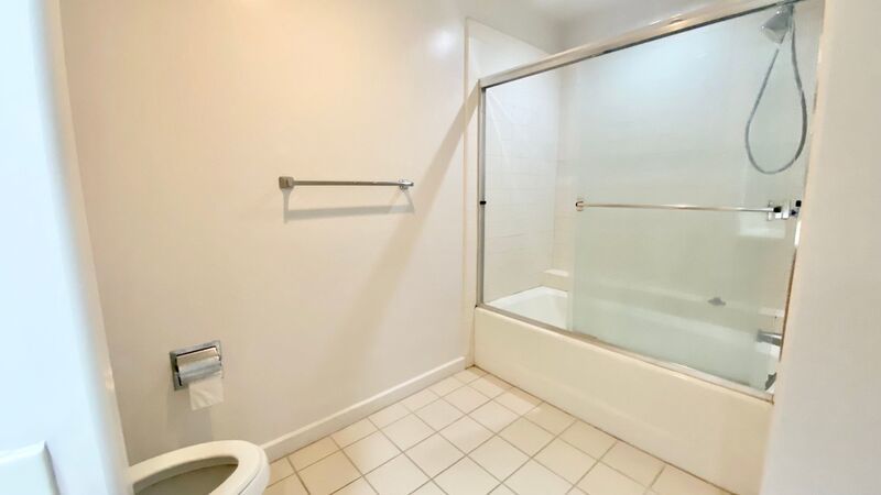 Spacious 2 Bedroom, 2 Bath, with 2 Parking Stalls - Kalele Kai in Hawaii Kai property image